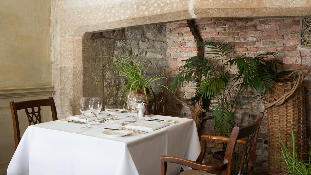 Priory Wareham Hotel Bagian luar foto