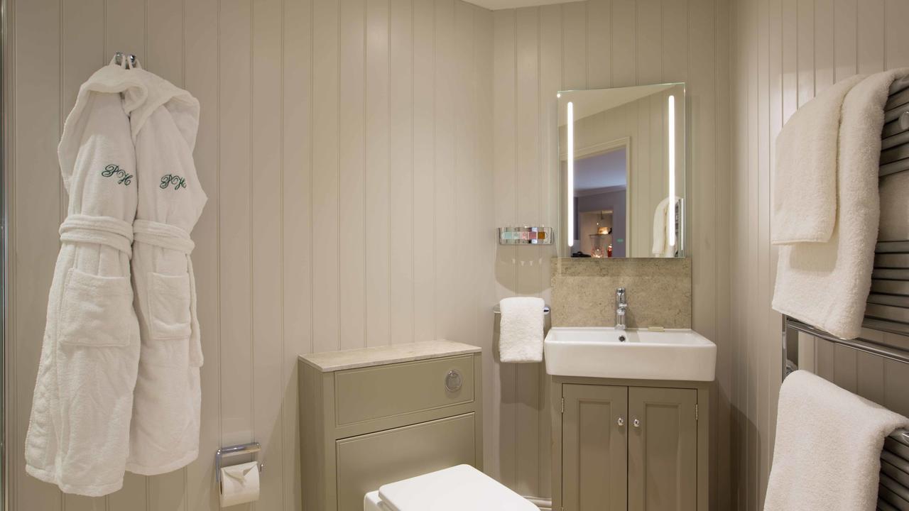 Priory Wareham Hotel Bagian luar foto