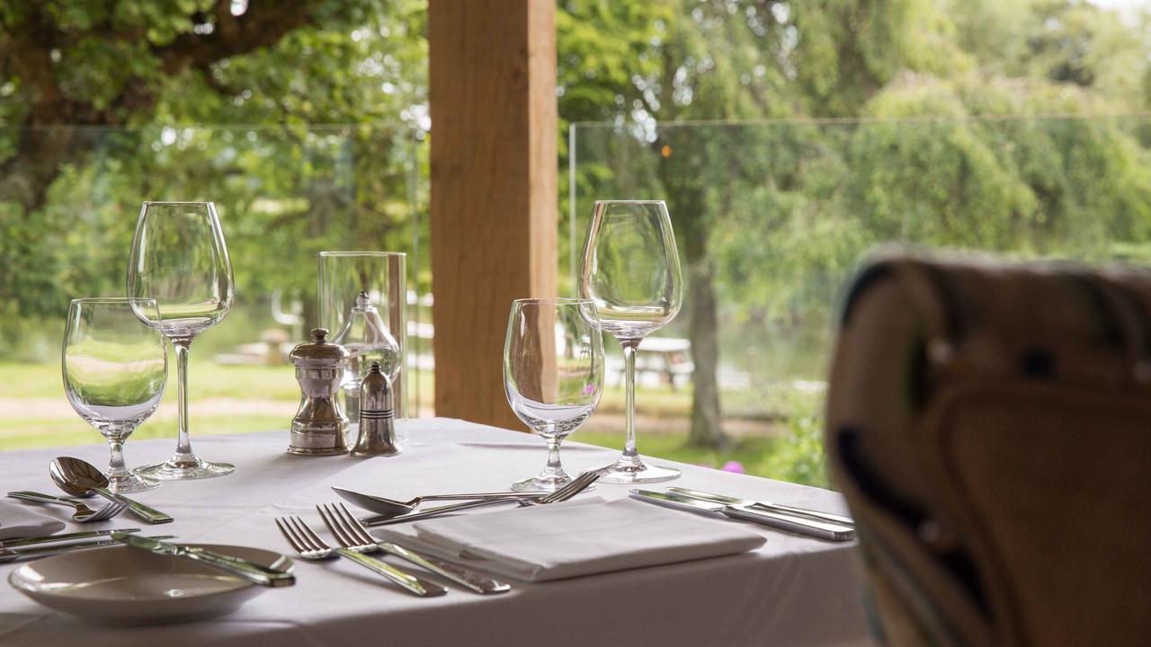Priory Wareham Hotel Bagian luar foto